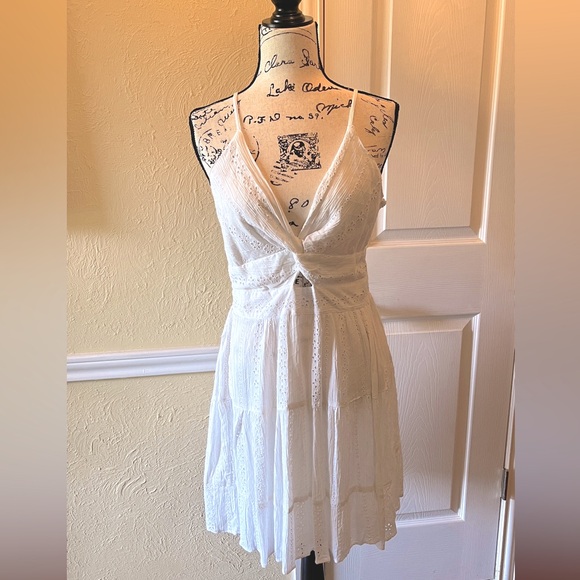 Angie Dresses & Skirts - Angie White Eyelet Sundress Size XL Summer Day Dress Mini Dress